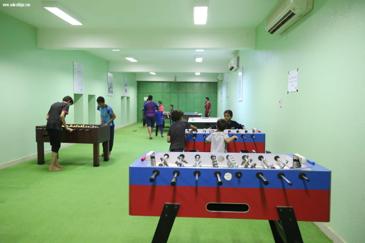 مدير تعليم جازان يتفقد أندية الحي ويطلع على خدماتها واحتياجاتها