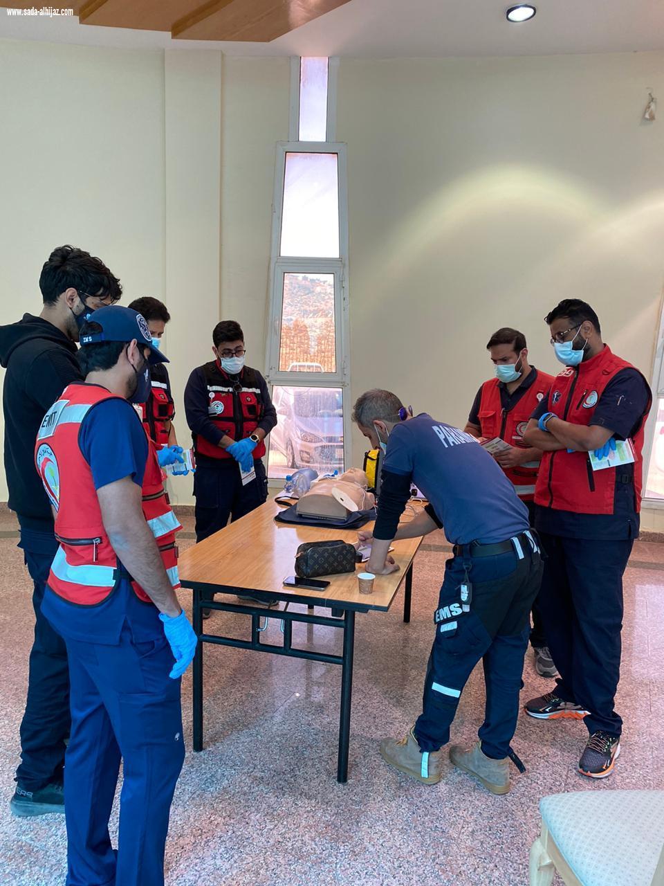 الهلال الاحمر بالباحة يستهدف 60٪ من منسوبي الميدان بدورات مكثفه تخصصية خلال اسبوعين