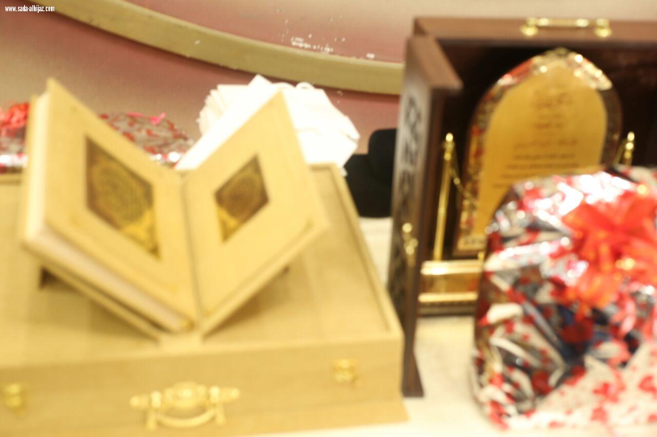 اختتام بازار الدانه الأول أشبه بعرس عروستة فاطمه باقرين   اسعد الجميع مشتركات وتاجرات واعلاميات وزائرات