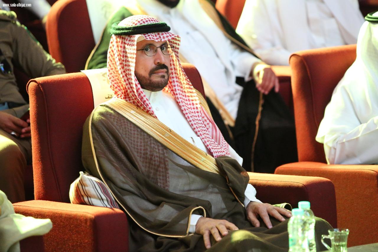 وكيل امارة جازان يكرم الفائزين و الفائزات بجائزة الأداء المتميز بتعليم صبيا