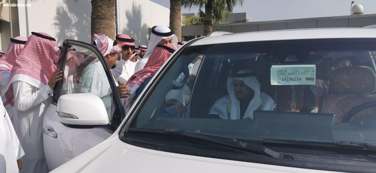 مشايخ وأعيان وابناء محافظة الطوال يستقبلون الدكتور عبدالرحمن ناشب بعد فترة علاجه بالرياض
