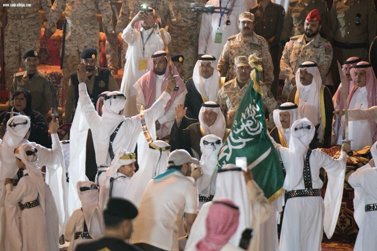 فرقة بني يوسف بثقيف تشارك في افتتاح سوق عكاظ في دورته الثانية عشرة