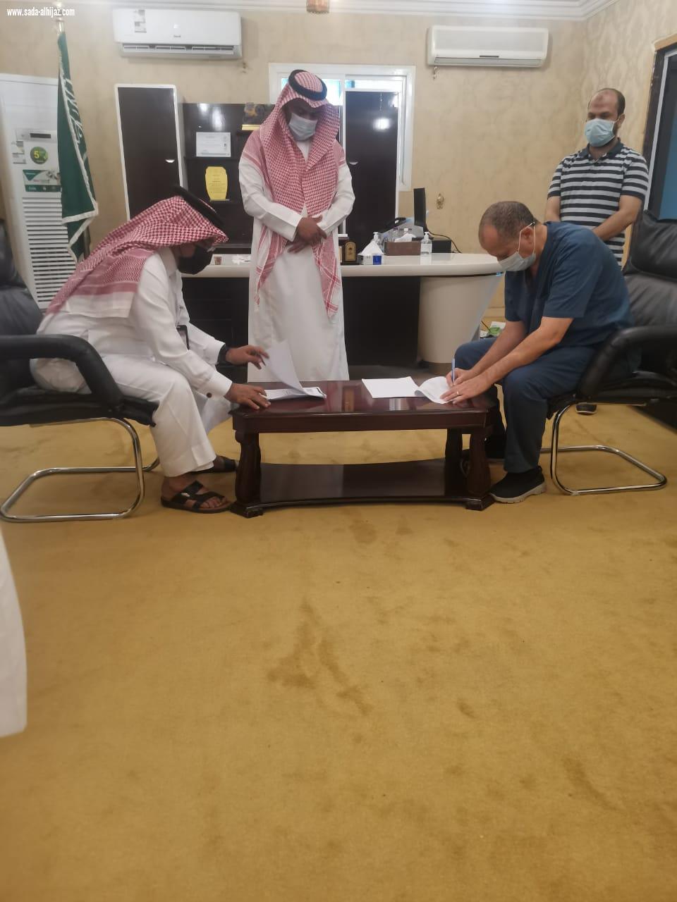 برعاية آل سالم ... توقيع إتفاقية لتوظيف مستفيدي الضمان بمحافظة الدرب