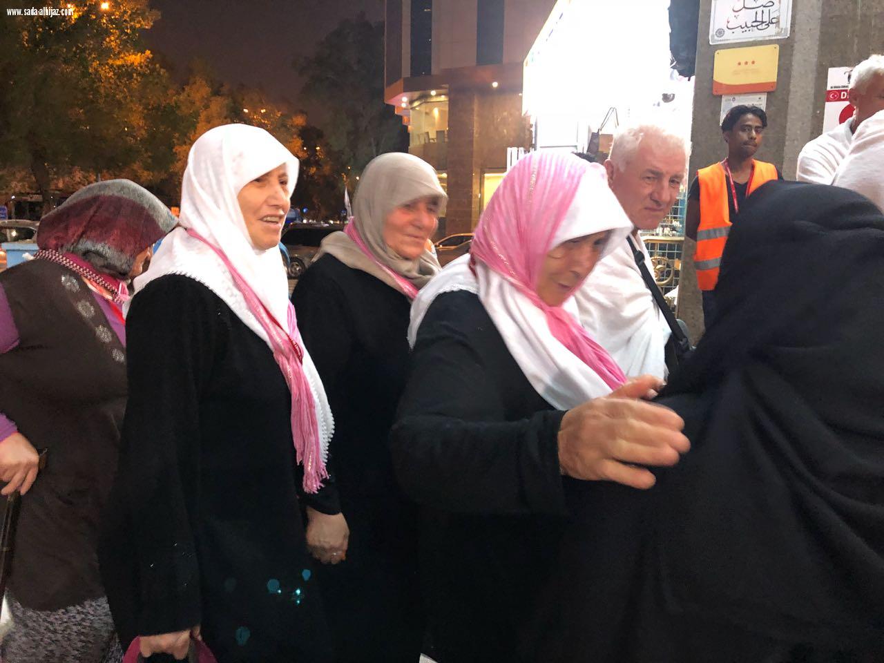 مطوفات تركيا يواصلن  برامجهن في خدمة الحجيج