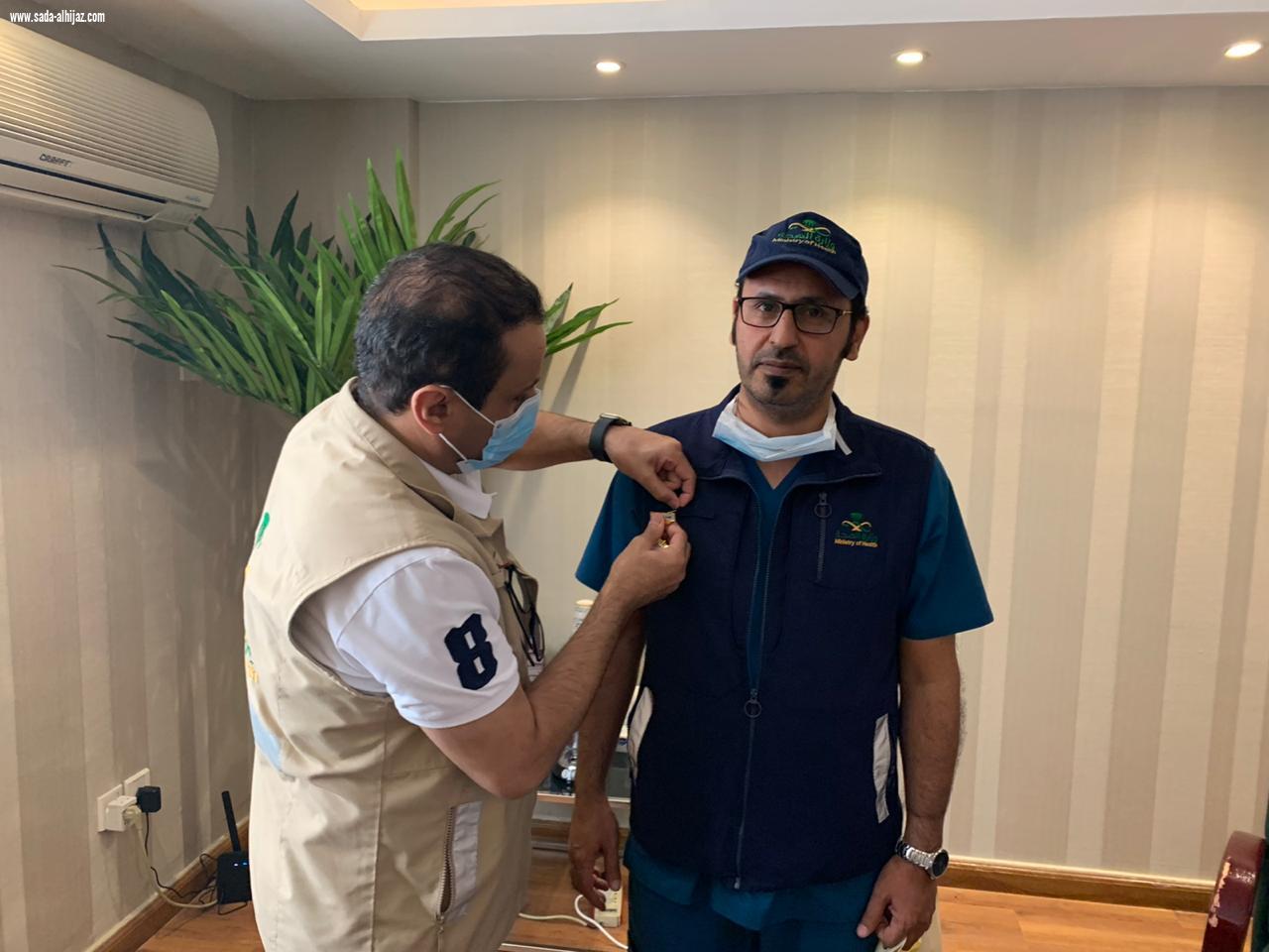 مديرصحة جدة يتفقد سير العمل بمراكز الضافه الصحيةويكرمالعاملين بها مثمناً الجهود التى يقدمونها للضيوف