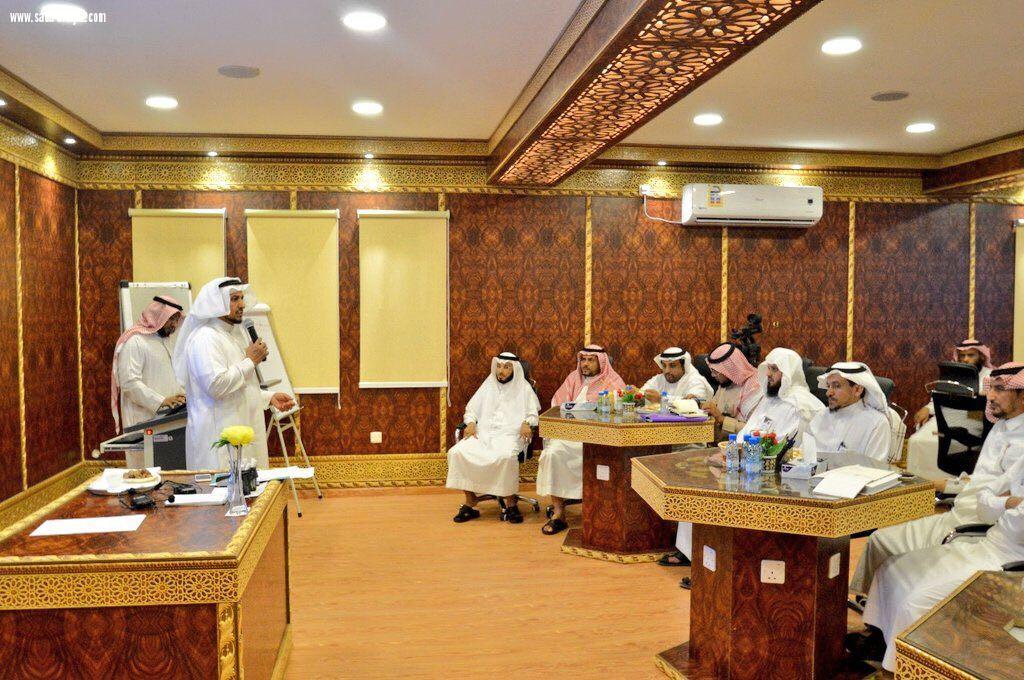 نائب امير مكة يشهد في اختتام زيارته لمحافظات المنطقة توقيع عدد من الاتفاقيات للبرامج المشتركة ويفتتح جسر وادي غران ومبنى الهيئة  بخليص ومشاريع بالكامل