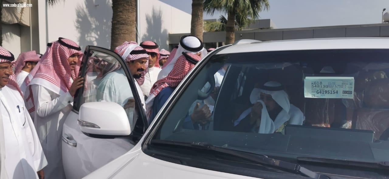مشايخ وأعيان وابناء محافظة الطوال يستقبلون الدكتور عبدالرحمن ناشب بعد فترة علاجه بالرياض