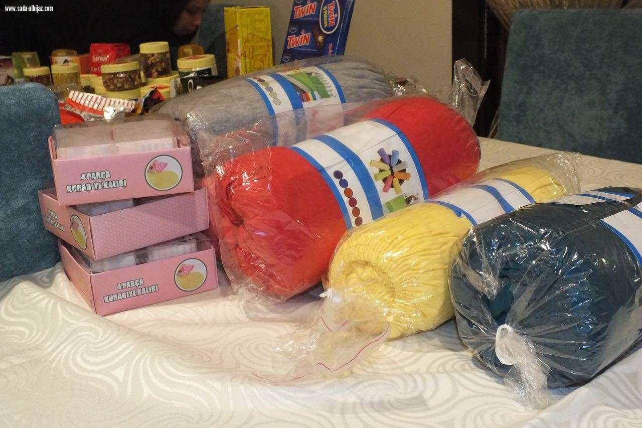 استمرار فعاليات بازار بيت المرآة لليوم الثالث غمرات وشعر وتكريم للمنظمات والاعلاميات من مركز بيت المرأة