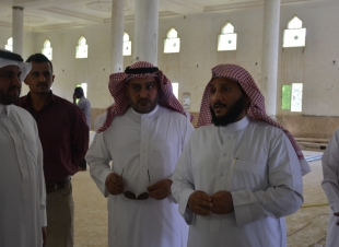 المدخلي يتفقد جامع الأمير سلطان بضمد