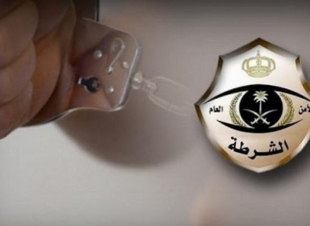 مقيمَيْن يمارسان علاج المرضى بدون ترخيص