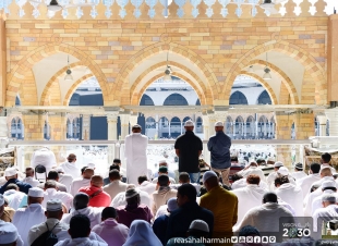 الشيخ بن حميد في خطبة الجمعة الثبات عند المتغيرات يكون بتحقيق الإيمان والعبودية التامة لله وحده   