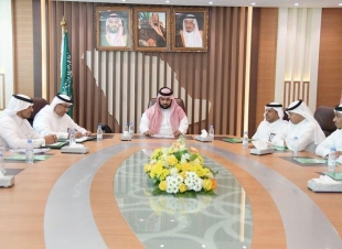 نائب امير جازان يستقبل مدير هيئة الرياضة بجازان ورؤساء الأندية الرياضية في المنطقة