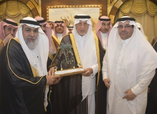 الفيصل يستقبل وفد مبادرة ولاء لوطن العطاء