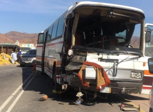 إصابتين بسيطة في حادث باص طريق المدينة - ينبع و سلامة باقي الركاب...