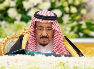 موافقة خادم الحرمين الشريفين على إقامة صلاة التراويح وتخفيفها
