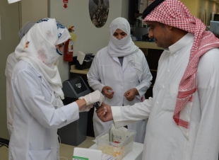 مستشفى الولادة و الأطفال بجدة يحتفل باليوم العالمي للسكر