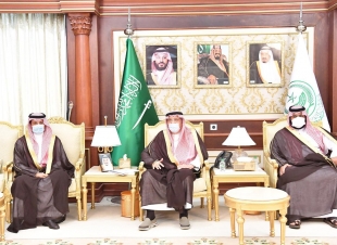 سمو أمير منطقة جازان وسمو نائبه يستقبلان مدير صندوق تنمية الموارد البشرية .. 