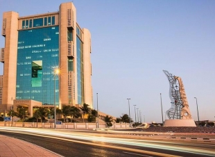 أمانة جدة تصدر بيان توضيحي بشأن حادثة تعدي موظف على عامل في سوق الخضار