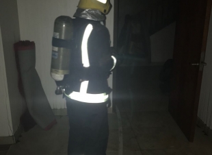 مدني ينبع يسيطر على حريق نشب في فيلا بحي الفيصل 