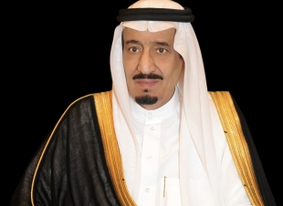صدور موافقة خادم الحرمين على إقامة صلاة التراويح في الحرمين الشريفين وتخفيفها إلى خمس تسليمات