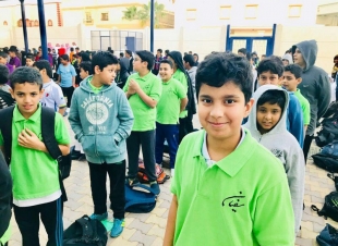 بالصور بداية جادة وحضور مميز لطلاب مدارس جدة 