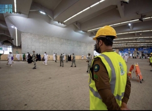 الدفاع المدني يرفع جاهزيته في جسر الجمرات والساحات المحيطة به