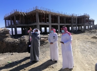 محافظ المندق يتفقد مشروع منتجع ليدي كلاودز السياحي