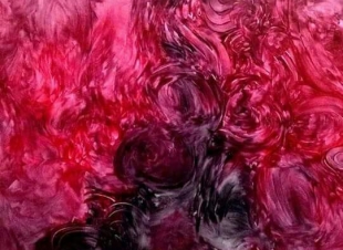 رياض حمدون التشكيلي الذي تأسرك ابتسامته