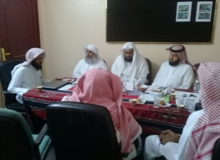 ابو هادي يفتتح اللقاء الدوري لمشرفي  التوعية الإسلامية بمكاتب  التعليم بالمنطقة