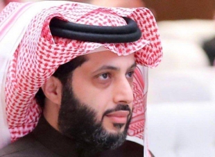 تركي آل الشيخ يُعلن إقامة مباراة ودية بين النصر وألميريا في الرياض 