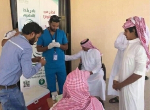 تطعيم 400 مواطن ومقيم عن الأنفلونزا الموسمية بعشيرة