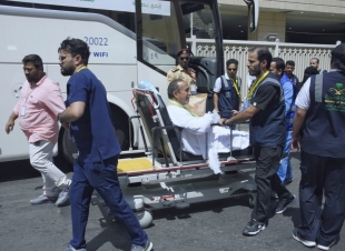الصحة تصعد 420 حاجا لمشعر عرفات شملت المرضى في مكة المكرمة والمدينة المنورة