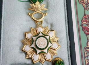 وسام الملك عبدالعزيز الدرجه الثالثه...