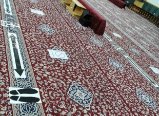 جمعية اليقظة النسائية بالشراكة المجتمعية مع شركاء النجاح فريق إحسان الطائف التطوعي والفن لمسة للطباعة والتغليف والهدايا في ( مبادرة بيوت الله عامرة لتطهير وتعقيم المساجد )