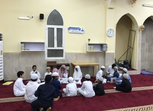 مجمع الفاروق ببيش يكرم الطلاب والمعلمين المتميزين