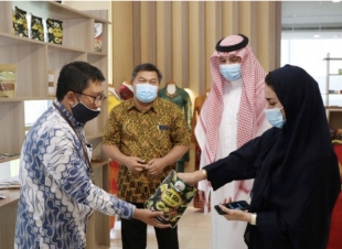 قنصل عام إندونيسيا بجدة: 