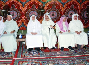 أمراء ومسؤولون يعزون أسرتي أبو داود وصعيدي