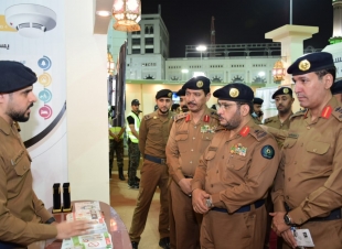 اللواء سالم المطرفي يفتتح معرض سلامة ضيوف الرحمن