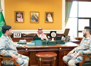 نائب أمير تبوك يستقبل قائد حرس الحدود بالمنطقة 