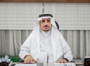 جامعة الباحة تستعد للاحتفال باليوم الوطني لــ 91 :  معالي رئيس جامعة الباحة: إنّ ذكرى اليوم الوطني ، لم تعد رقمًا في حساب السنوات؛ ولكنها أصبحت رقمًا محفورًا في صناعة الأمجاد، والرؤية الثاقبة، والقيادة الواعية، والإرادة الوثابة .