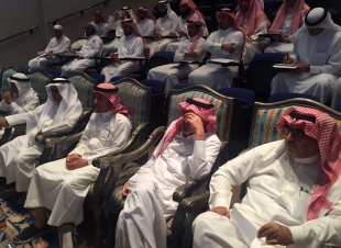 لقاء مفتوح لطلاب وطالبات الدراسات العليا بقسم الاداره التربويه بجامعه الملك سعود 