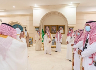 سمو أمير منطقة الجوف يستقبل المهنئين بعيد الأضحى المبارك