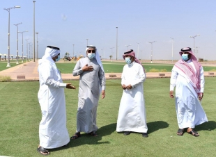 رئيس مركز عتود يتفقد الخدمات البلدية بالمركز 