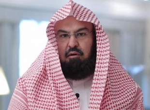 السديس يعلق على حـادثة ترديد أحد الأشخاص شعارات مؤيدة لجماعة إرهـابية داخل المسجد الحرام