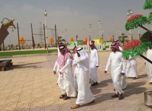 محافظ الدرب يتفقد سير العمل في عدد من المشروعات بالمحافظة