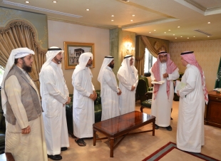 أمين العاصمة المقدسة يستقبل المجلس التنفيذي لجمعية مراكز الأحياء بمكة المكرمة