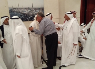 آمراء ووزراء ومسؤلون  يعزون آل حجاج