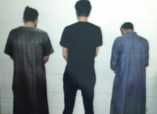 شرطة منطقة المدينة تقبض على 3 متورطين في الاعتداء على مقيم عربي