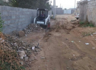 بلدية الموسم تكثف أعمالها في النظافة وازالة المخلفات ومكافحة الرش