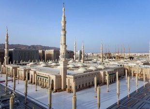 الحج» تكشف شروط وآلية أداء العمرة والصلاة في المسجد الحرام والروضة والزيارة